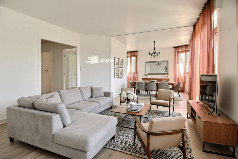 Bel appartement en plein centre village